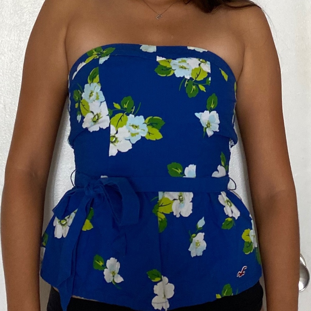 Strapless Hollister top